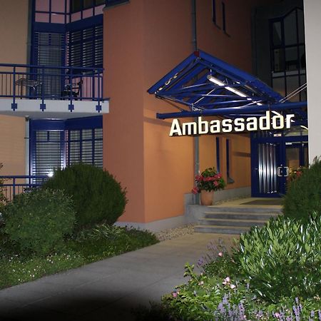 Ambassador Hotel Грасбрун Екстериор снимка